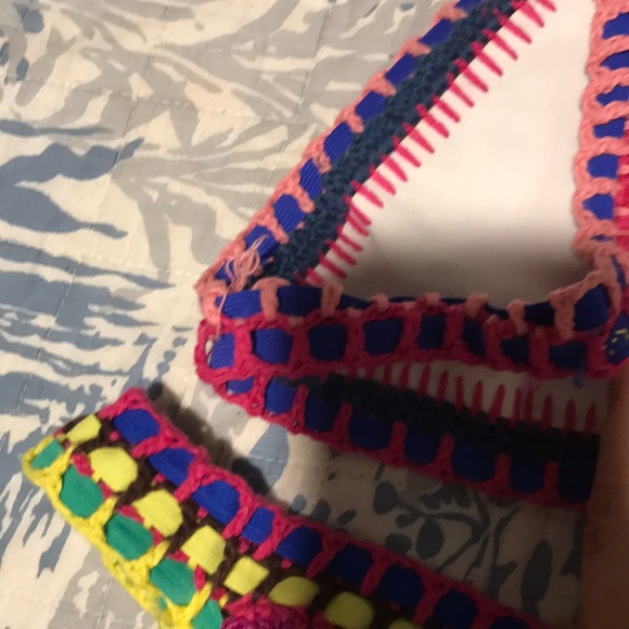 Bikini - Picture 3 of 3